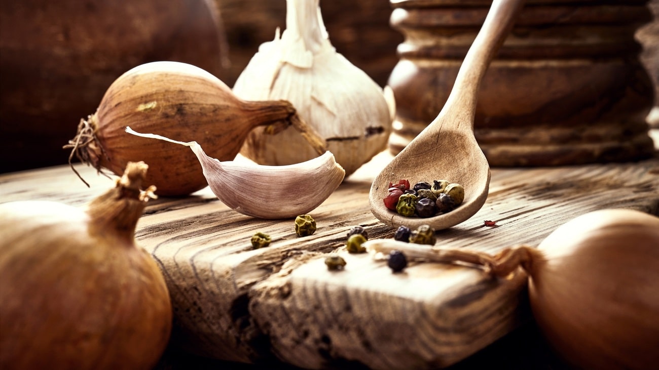Лук и Чесън