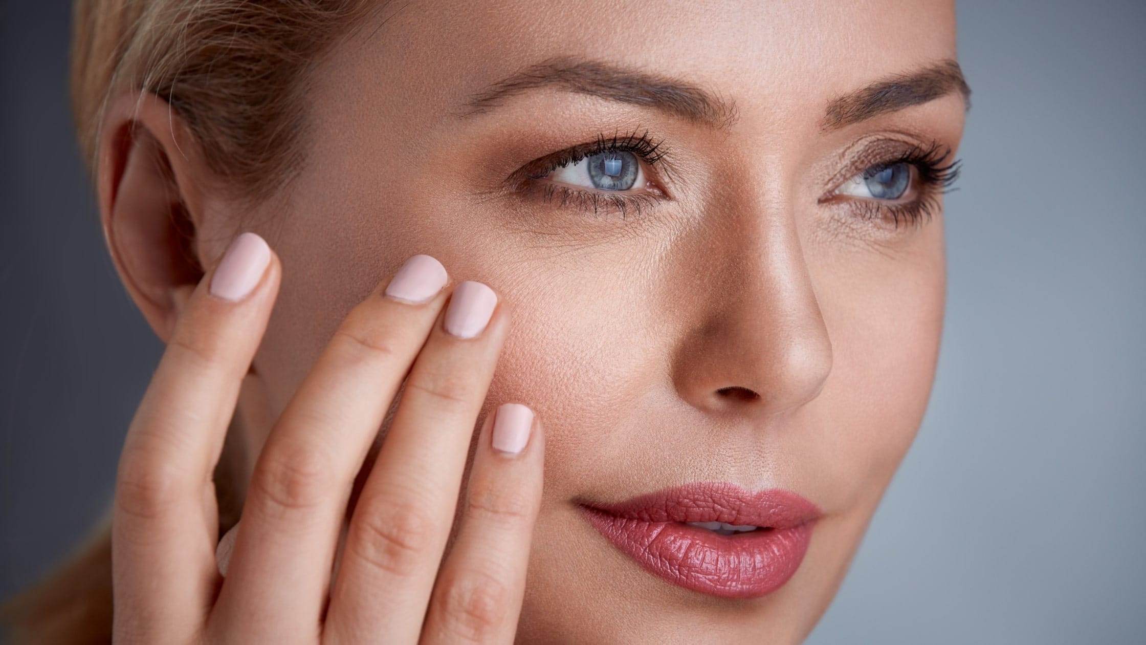 Ползите От Пиенето На Вода За Кожата