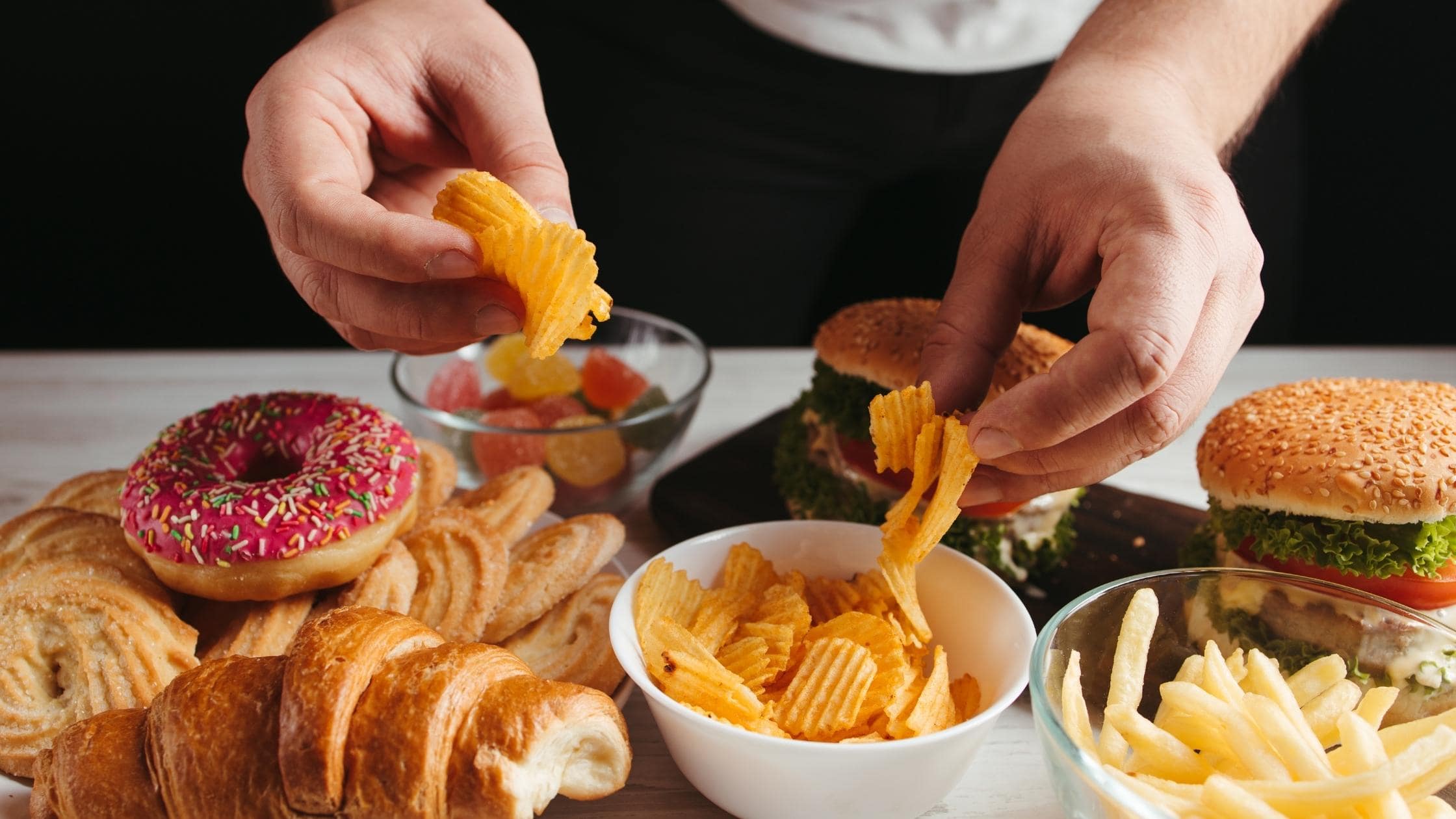 Топ 10 Негативни Ефекти От Нездравословната Храна Върху Здравето