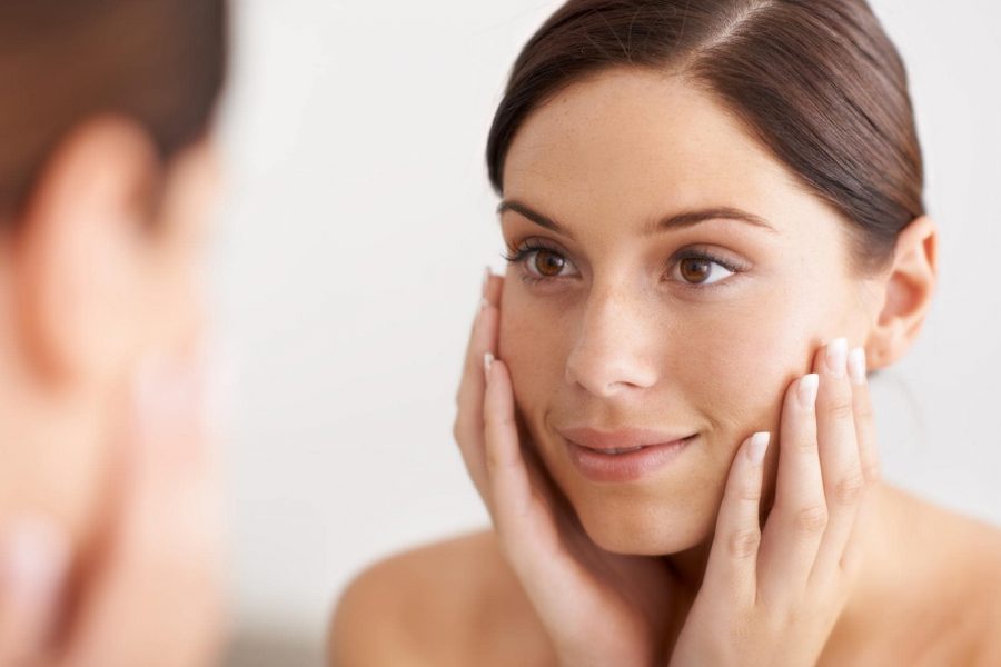 5 Тайни Трикчета с Вода За Хидратирана и Сияйна Кожа