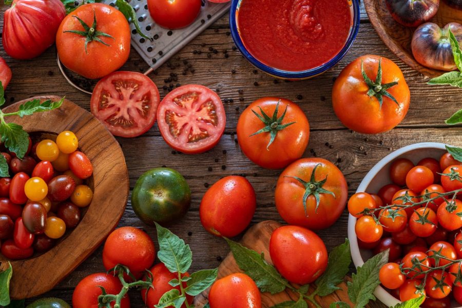 10 Невероятни Ползи От Доматите и Защо Имаме Нужда От Тях в Ежедневната Си Консумация