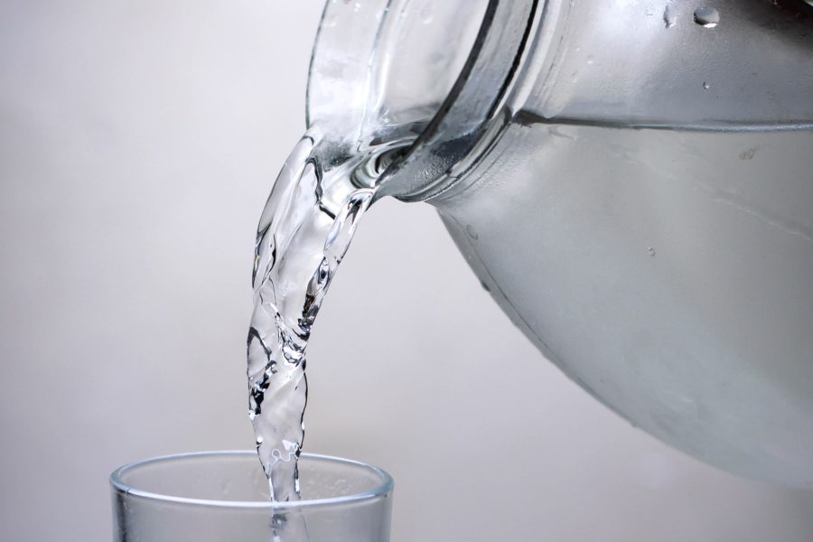 Какво е Значението На Водата и Колко е Необходима За Тялото Ни?