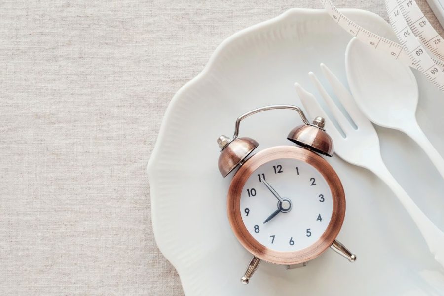 Може ли Гладуването да Удължи Живота ви? Изследване на Науката Зад Дълголетието и Гладуването