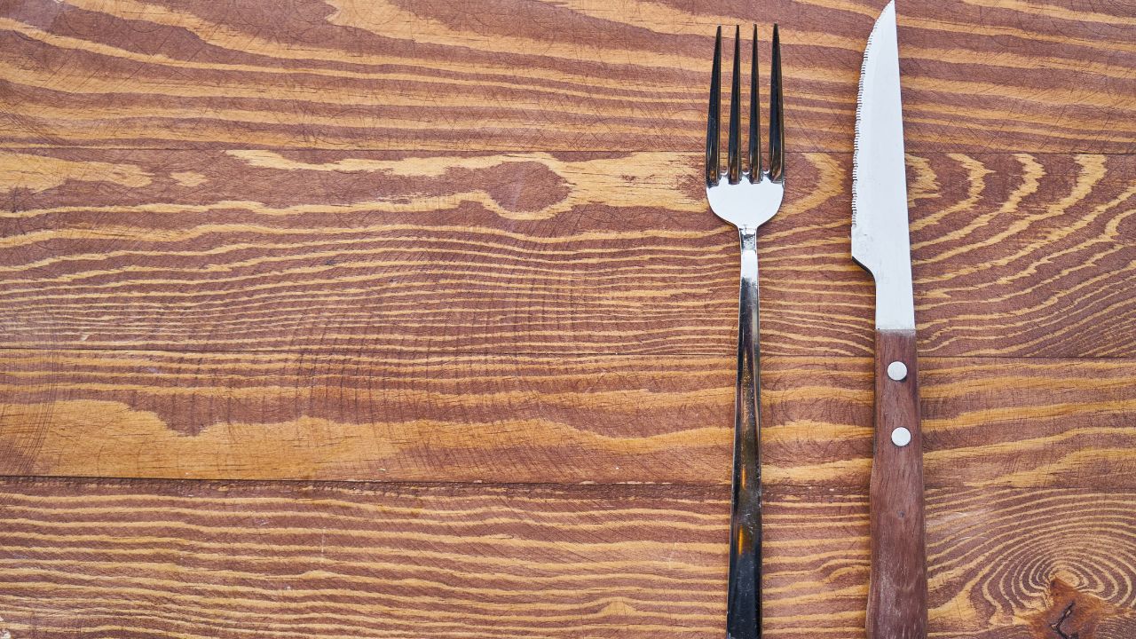 Силата на Периодичното Гладуване: Път към Загуба на Тегло и Дълголетие