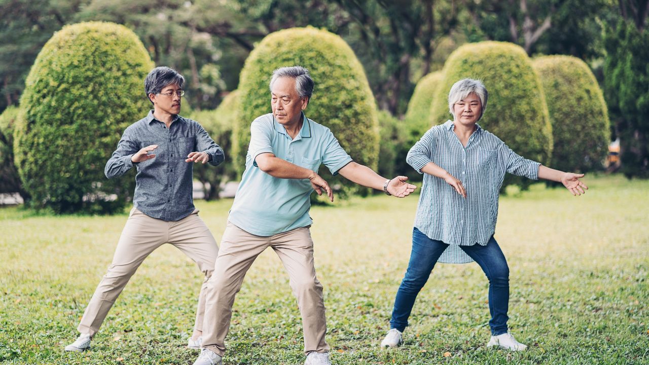 Отключете Тайните на Дългия и ЗДРАВОСЛОВЕН Живот: Уроци от Японското Дълголетие